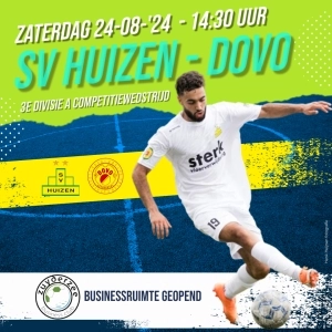 De eerste competitie thuiswedstrijd s.v. Huizen - DOVO
